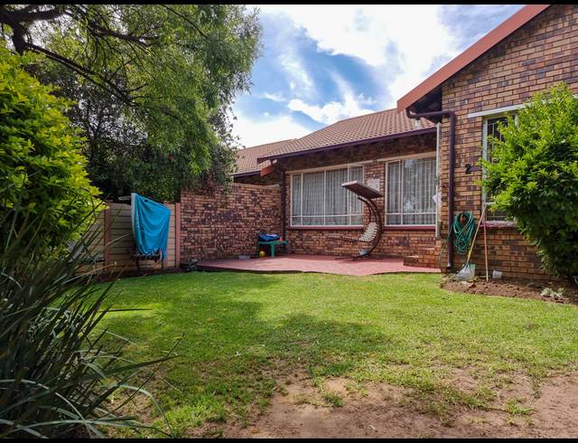 3 BEDROOM CLUSTER RENTED IN RANDHART